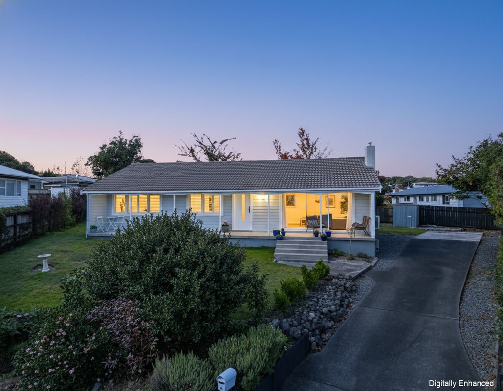 6 Battersea Place, Richmond Heights, Taupo - Carousel 1