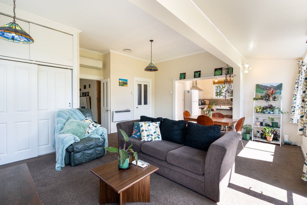 1A Gourley Street, Saint Kilda, Dunedin - Carousel 2