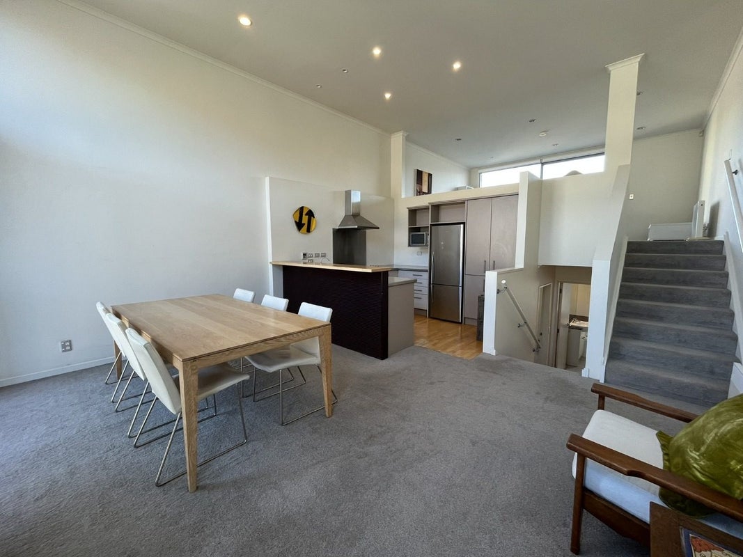 10/15 Roxburgh Street, Mount Victoria, Wellington - Carousel 2