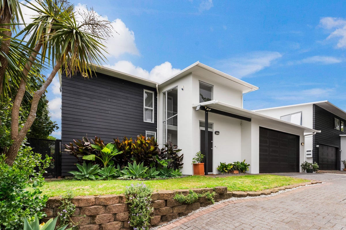 37A Athens Road, Onehunga, Auckland - Carousel 1