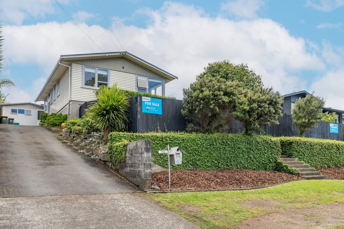 174 Whatawhata Road, Dinsdale, Hamilton - Carousel 1
