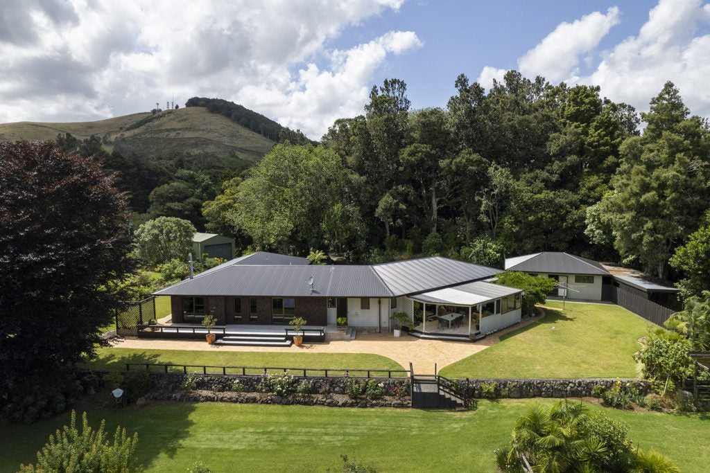 37 Kara Road, Whangarei - Carousel 50