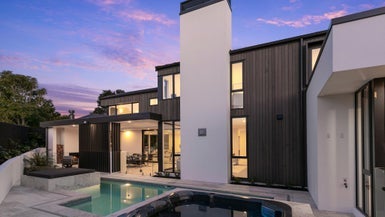 32D Isobel Road, Greenhithe, Auckland - Carousel 1