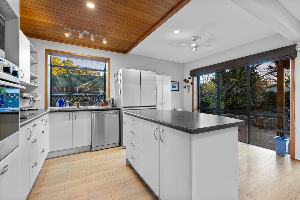 104 Hunter Terrace, Cashmere, Christchurch - Carousel 2
