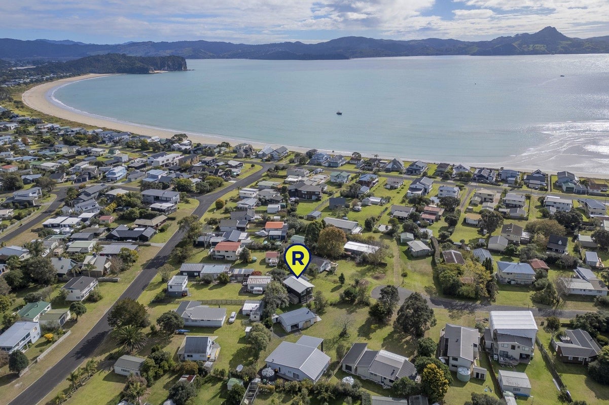 12 Hardy Place, Cooks Beach, Thames-Coromandel, Waikato - Carousel 1