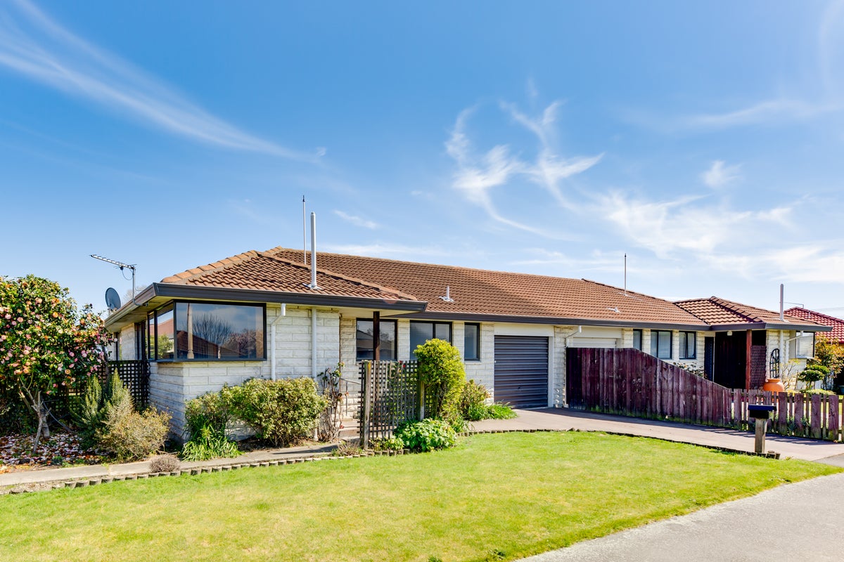 1/3 Dumfries Drive, Hei Hei, Christchurch - Carousel 11