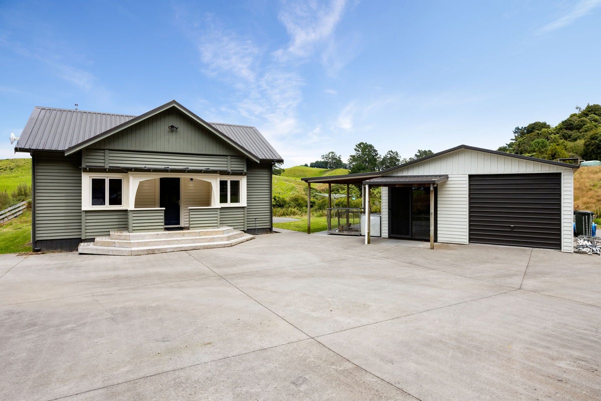 169 Mangati Road, Puketotara, Te Awamutu - Carousel 1