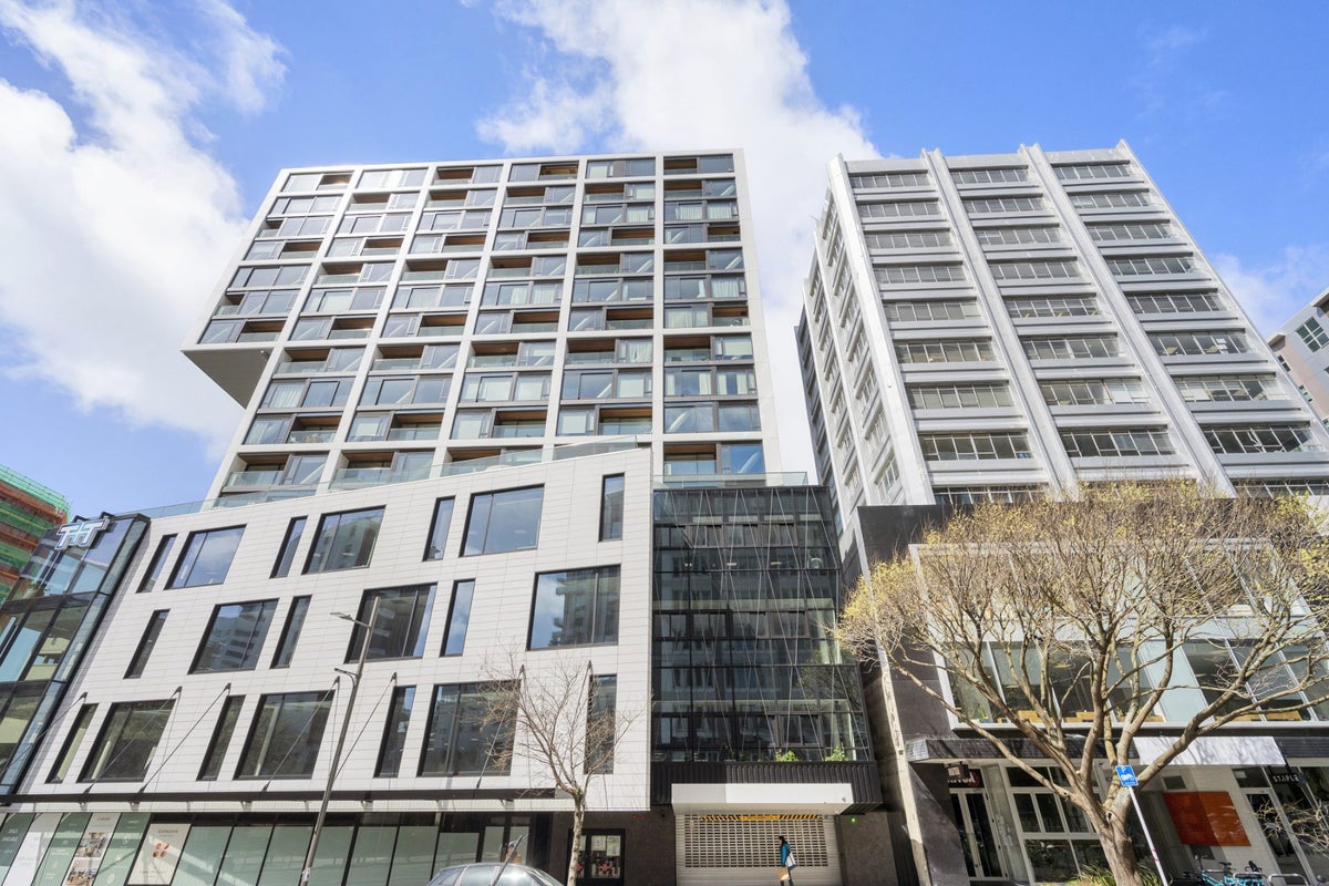 1002/161 Victoria Street, Te Aro, Wellington - Carousel 1