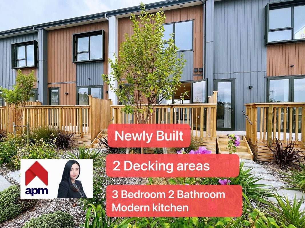 7 Heketara Way, Massey, Auckland - Carousel 1