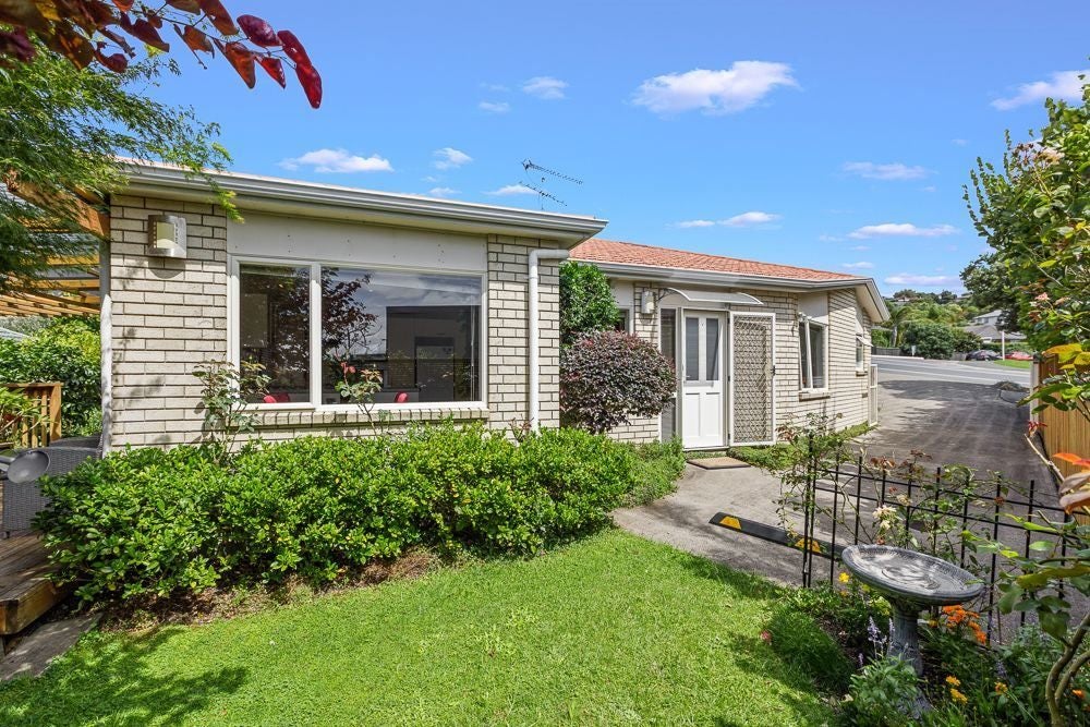 2/41 Rishworth Avenue, Stanmore Bay, Whangaparaoa - Carousel 1