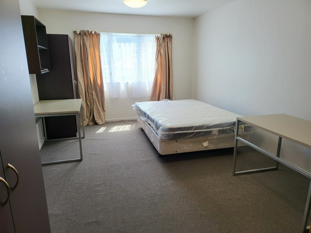 106/12 Martin Square, Te Aro, Wellington - Carousel 2