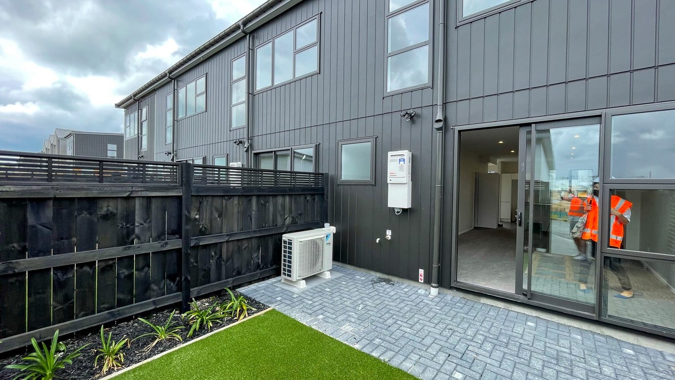 78 Manarini Road, Westgate, Auckland - Carousel 1