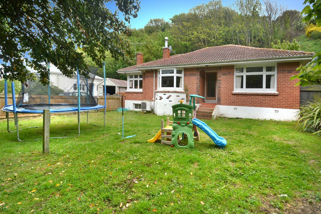 75 Somerville Street, Andersons Bay, Dunedin - Carousel 1