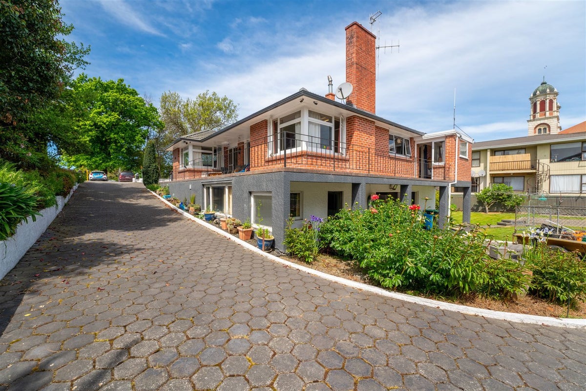 1 Craigie Avenue, Parkside, Timaru - Carousel 1