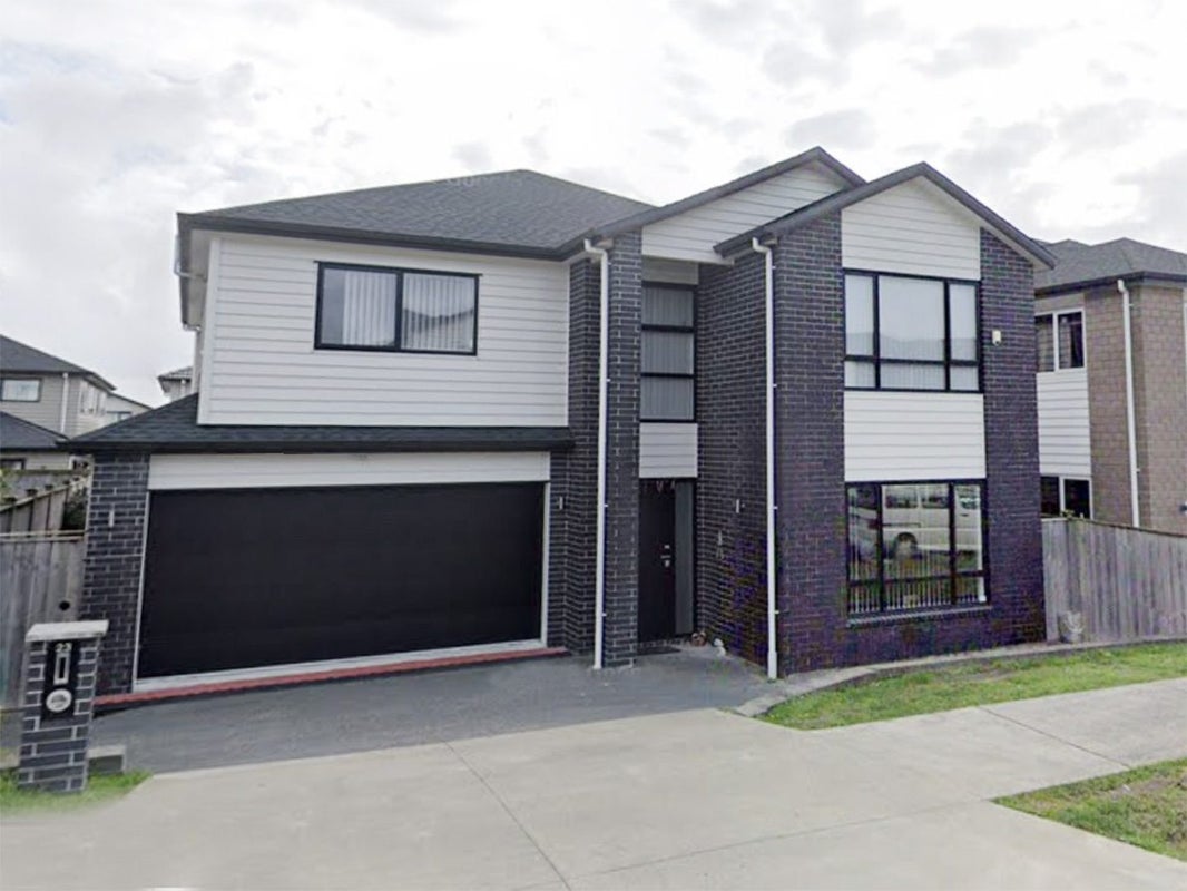 23 Calcite Avenue, Flat Bush, Auckland - Carousel 1