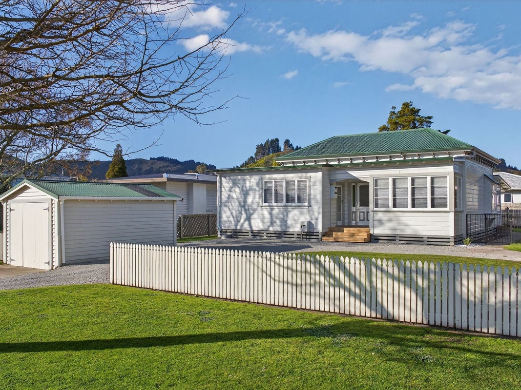 87 Ormond Road, Whataupoko, Gisborne - Carousel 1