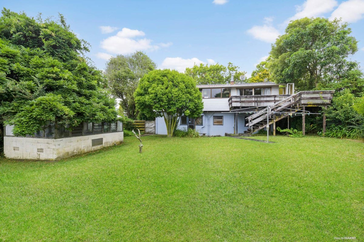 9 Sunnypark Avenue, Rosehill, Papakura - Carousel 2