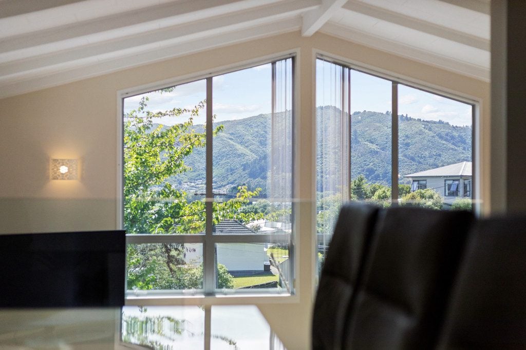 30 Davis Grove, Wainuiomata, Lower Hutt - Carousel 1