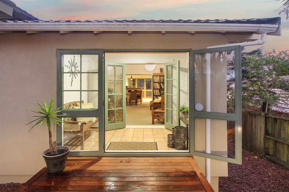 13B Ambler Avenue, Glen Eden, Auckland - Carousel 2