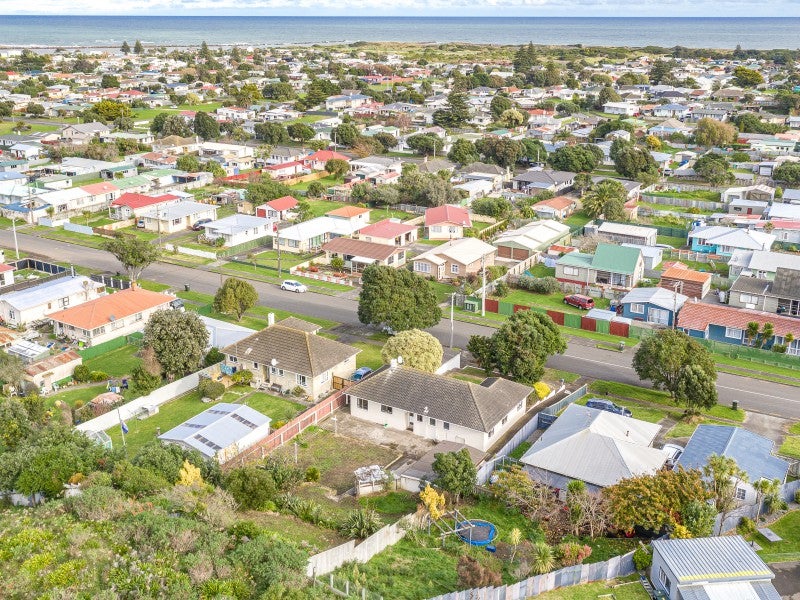 82 Polson Street, Castlecliff, Whanganui - Carousel 2