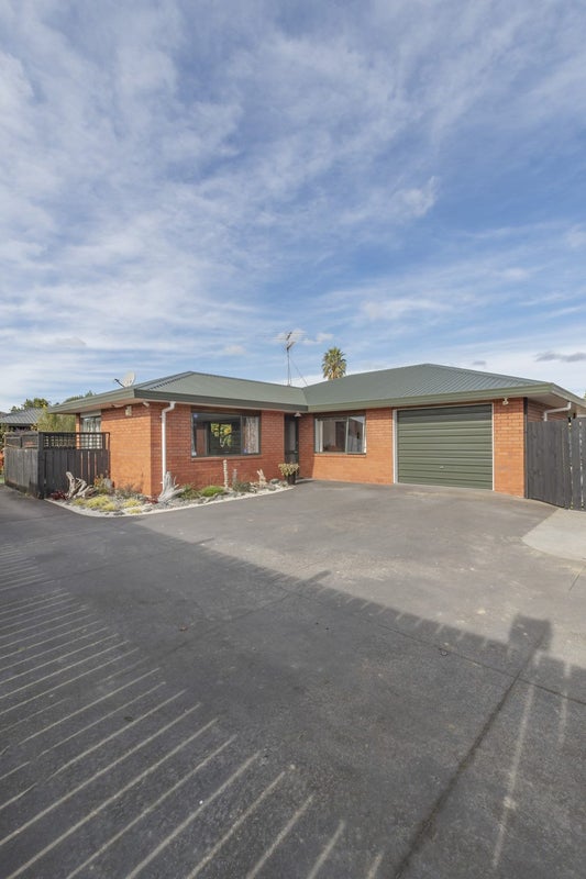 2/8 Laurie Avenue, Papakura, Papakura - Carousel 18