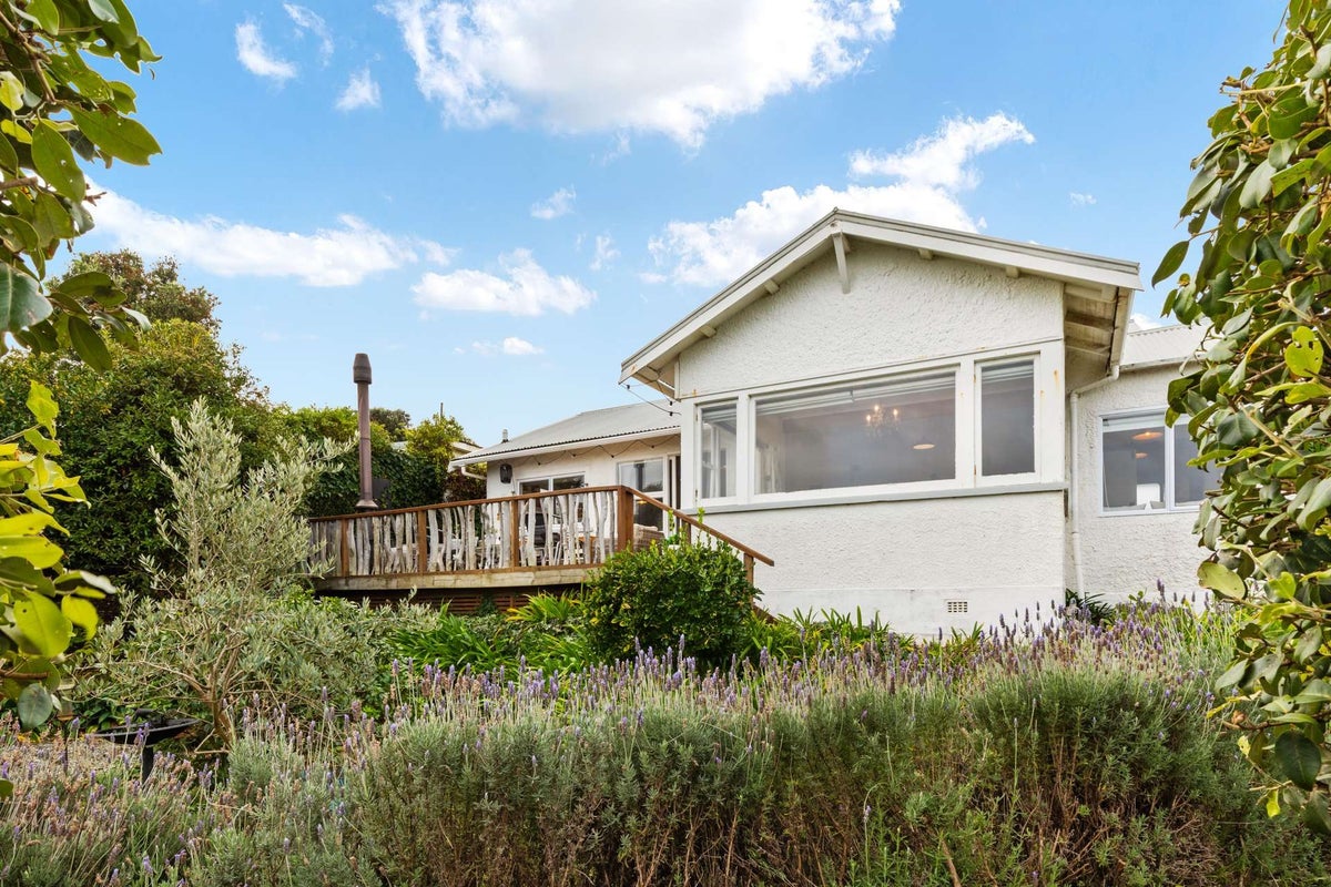39 Matai Street, Castlecliff, Whanganui - Carousel 1