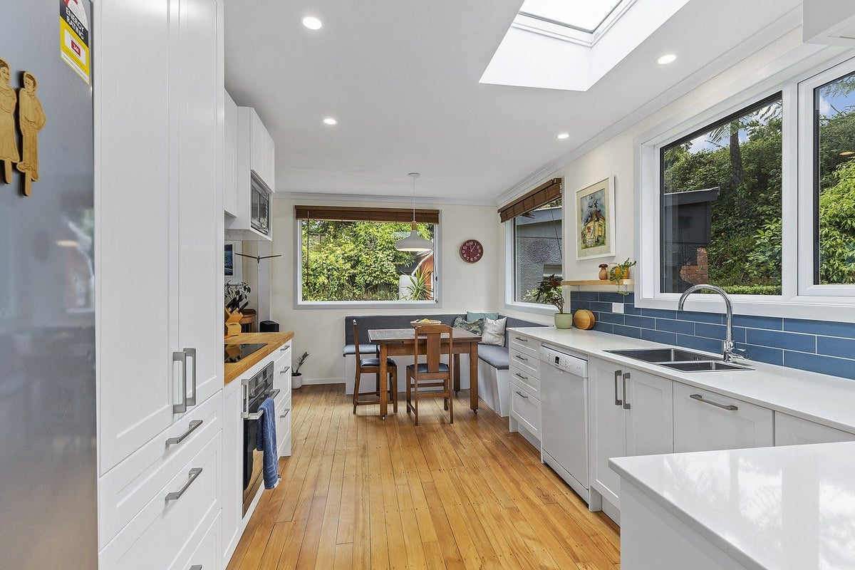 12 Mccoll Street, Vogeltown, Wellington - Carousel 2