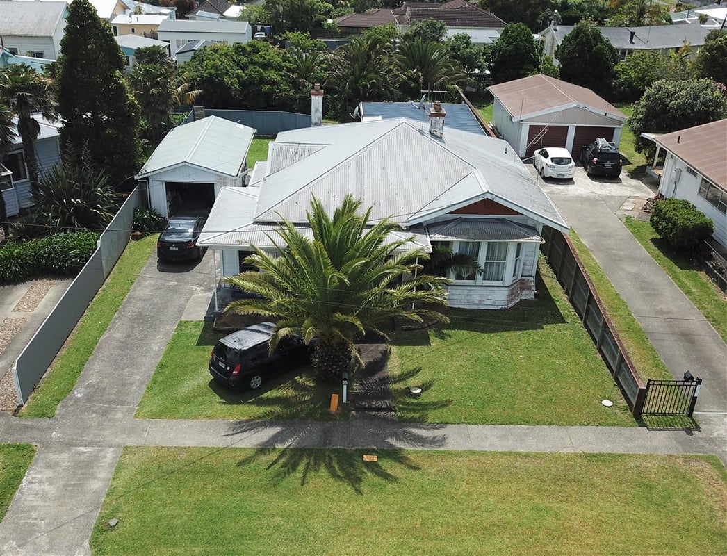 35 Parore Street, Dargaville - Carousel 1