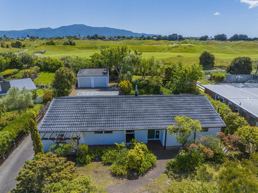 31 Callender Terrace, Paraparaumu Beach, Paraparaumu - Carousel 1