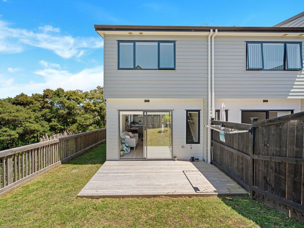 26 Kaimai Avenue, Massey, Auckland - Carousel 2