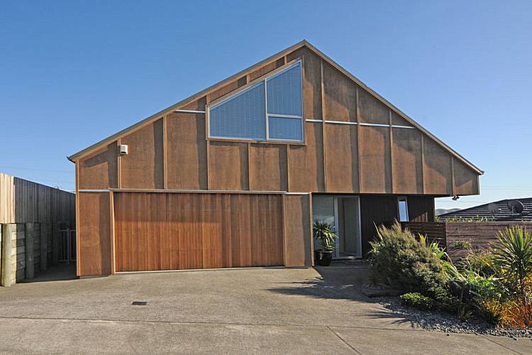 32 Cedarwood Street, Woodridge, Wellington - Carousel 1