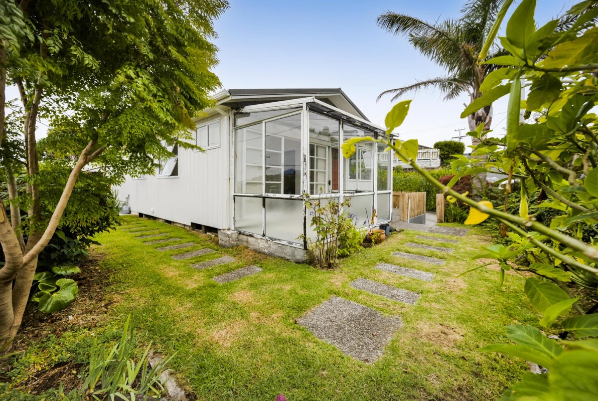 64 Ngamotu Road, Spotswood, New Plymouth - Carousel 2