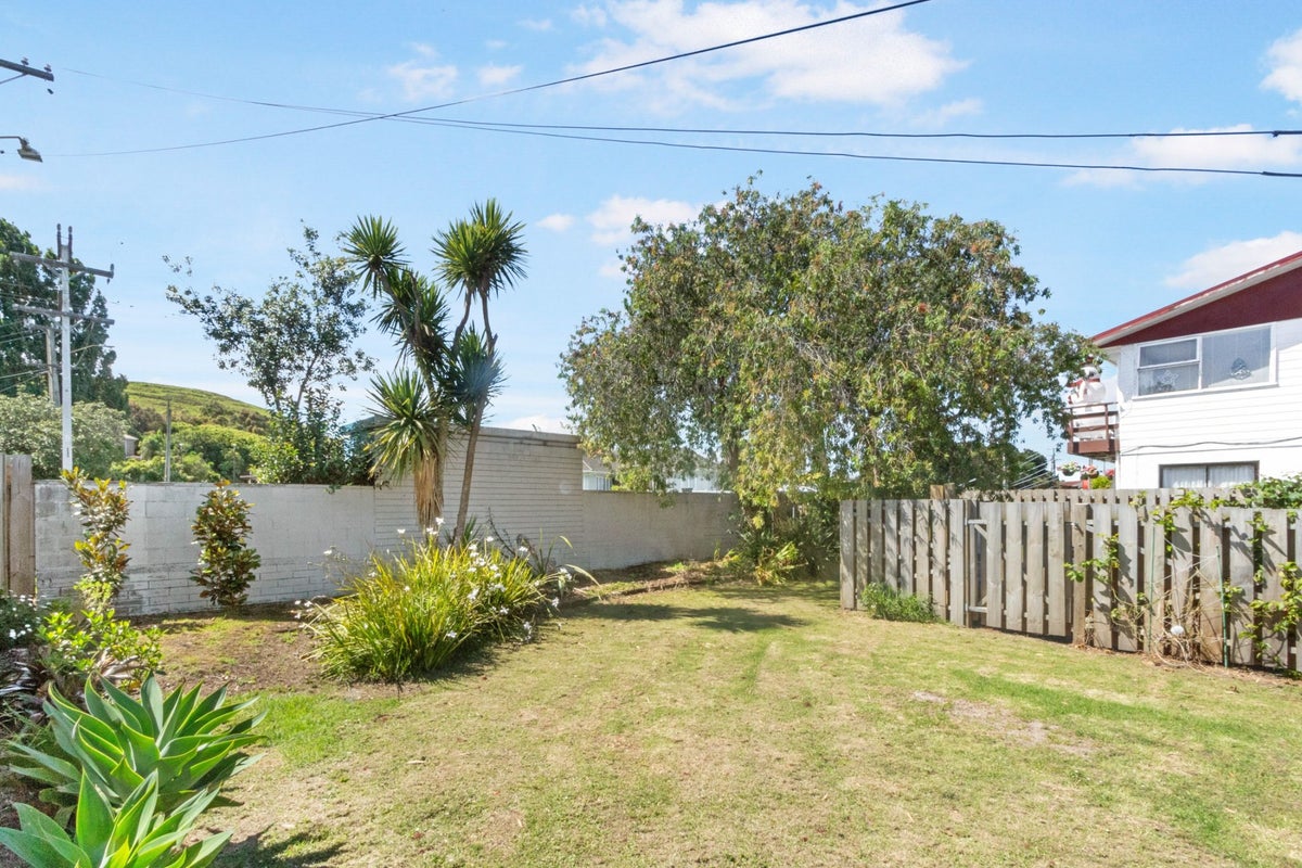 26 Wallace Road, Mangere Bridge, Auckland - Carousel 11