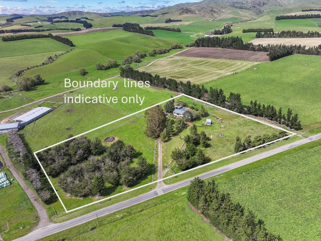 379 Pyramid Valley Road, Pyramid Valley, Waikari - Carousel 2