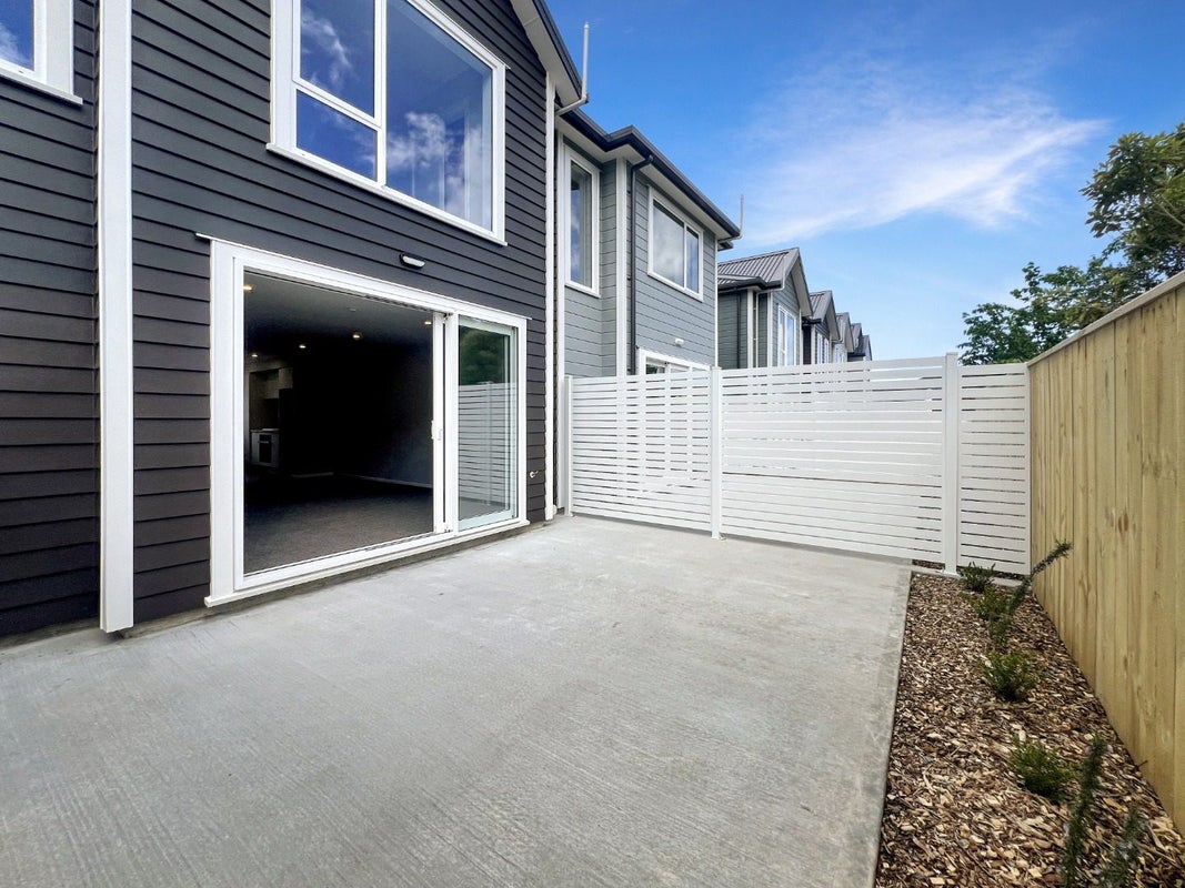 15 Te Ara o Puakawe, Wainuiomata, Lower Hutt - Carousel 13