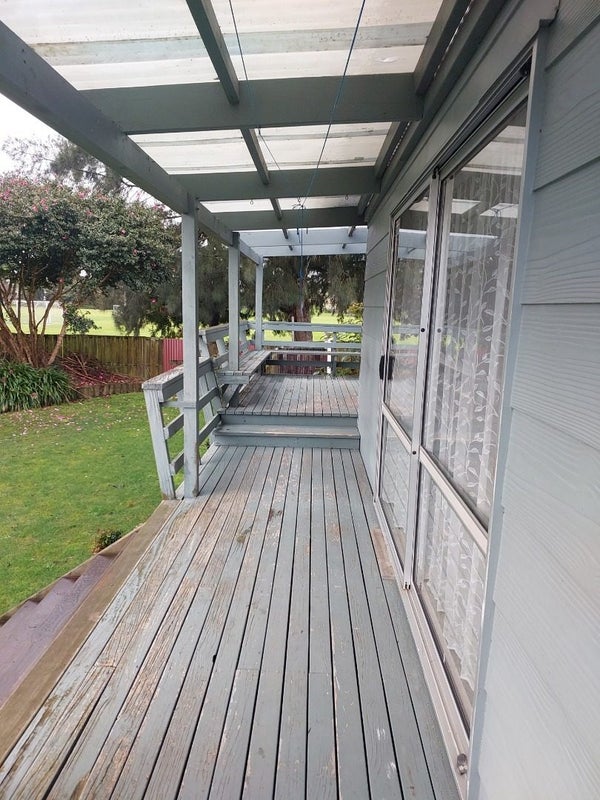 21 Crescent Court, Melville, Hamilton - Carousel 1