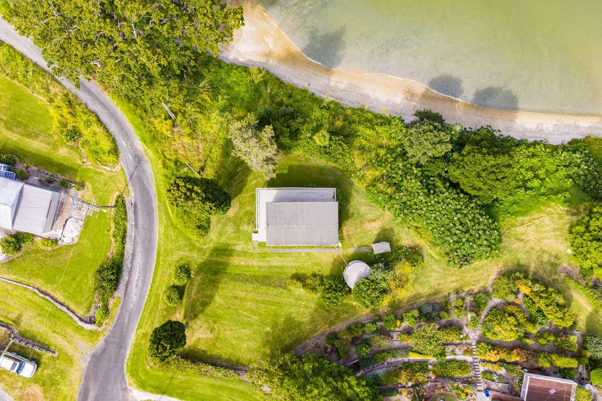 16 Fisher Street, Pahi, Paparoa - Carousel 21