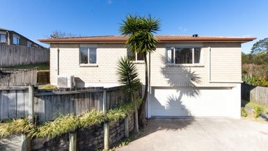 52C Candia Road, Swanson, Auckland - Carousel 1