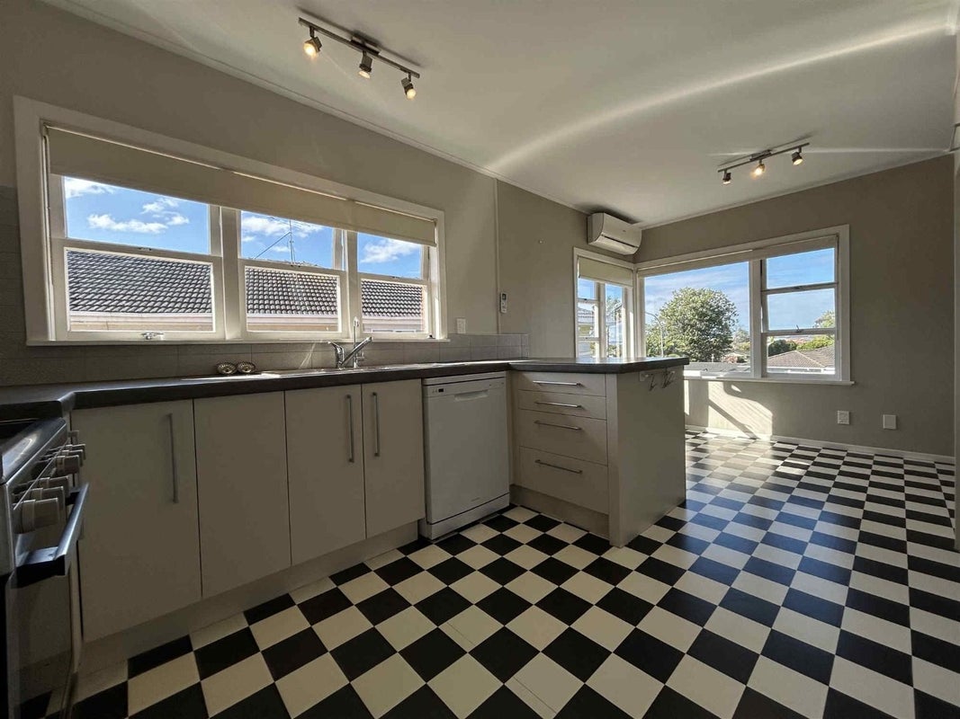 26 Andrew Road, Howick, Auckland - Carousel 2