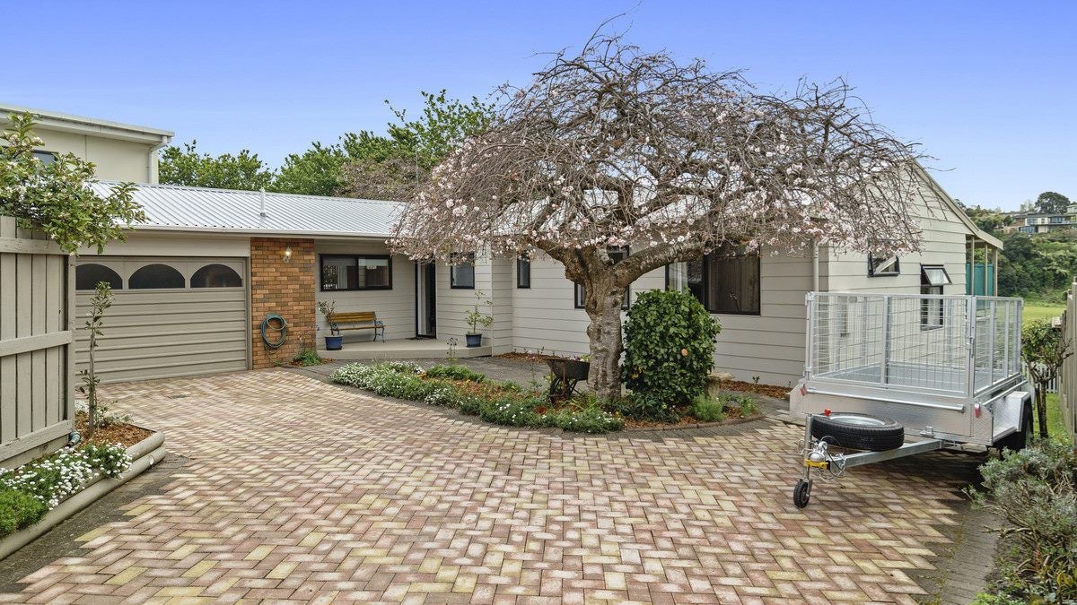 48 Lagoon Place, Poike, Tauranga - Carousel 1