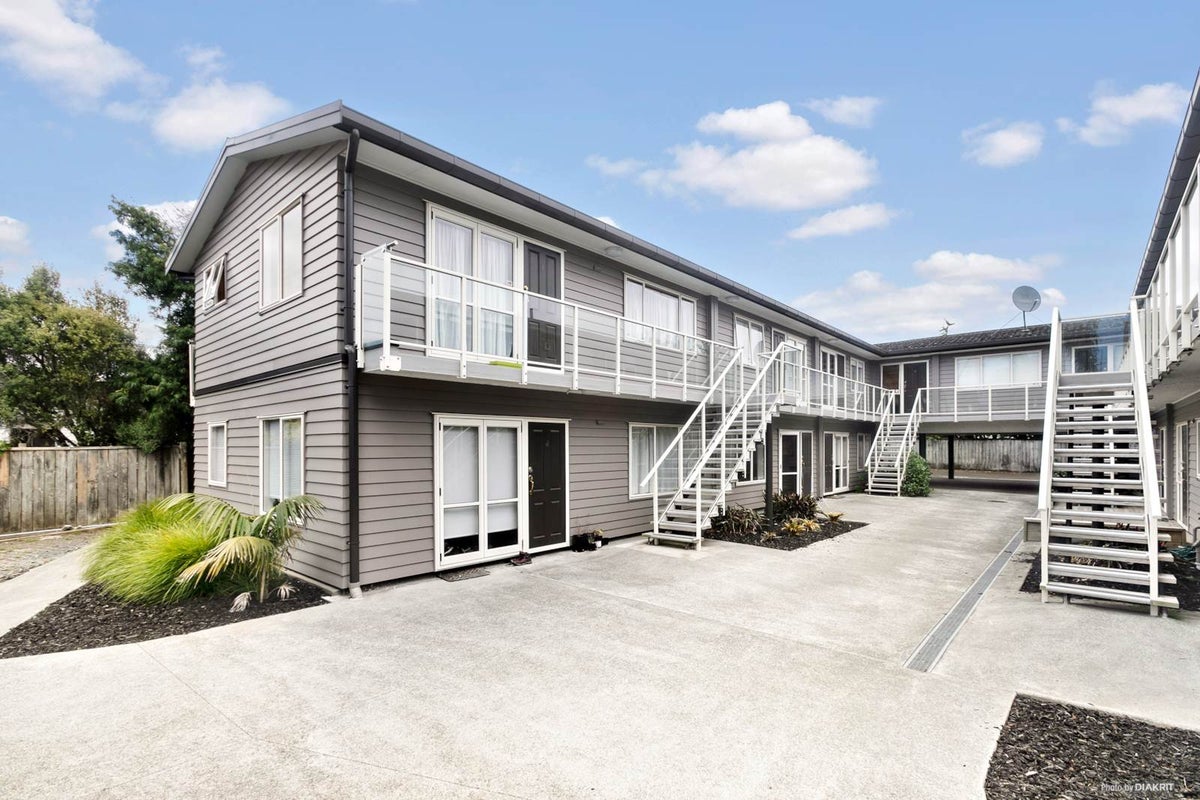10G Sylvan Avenue, Northcote, Auckland - Carousel 1