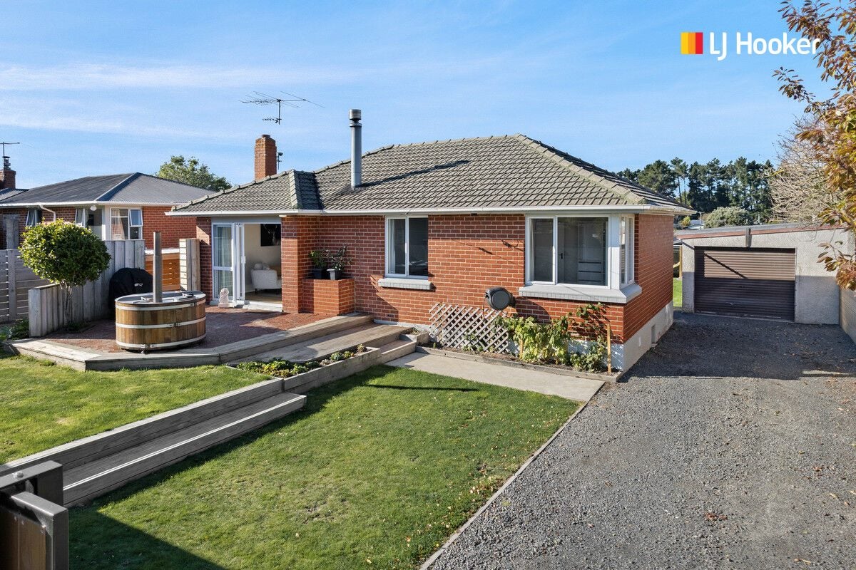 28 Delta Drive, Waldronville, Dunedin - Carousel 1