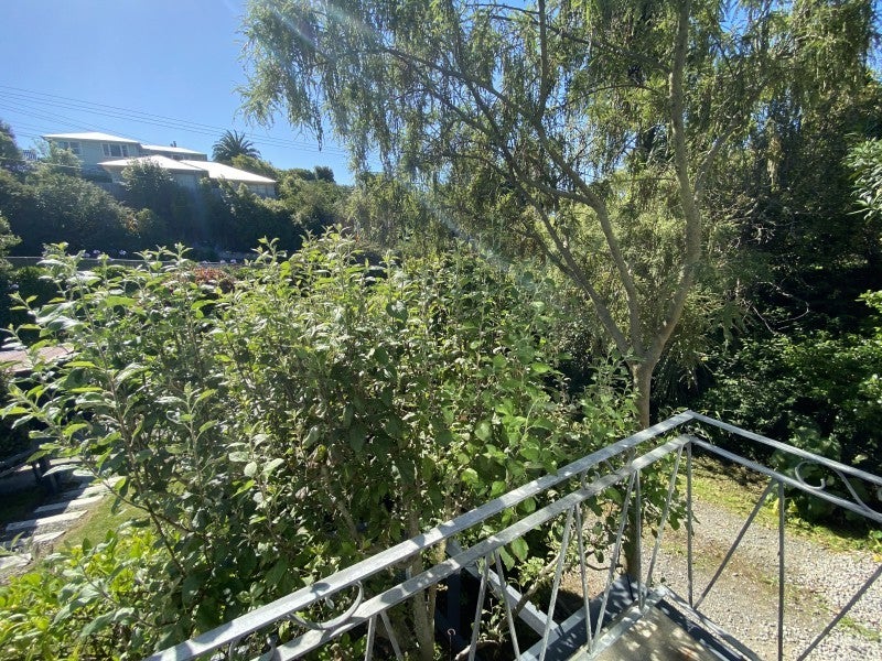 12A Bell Street, Tawa, Wellington - Carousel 12