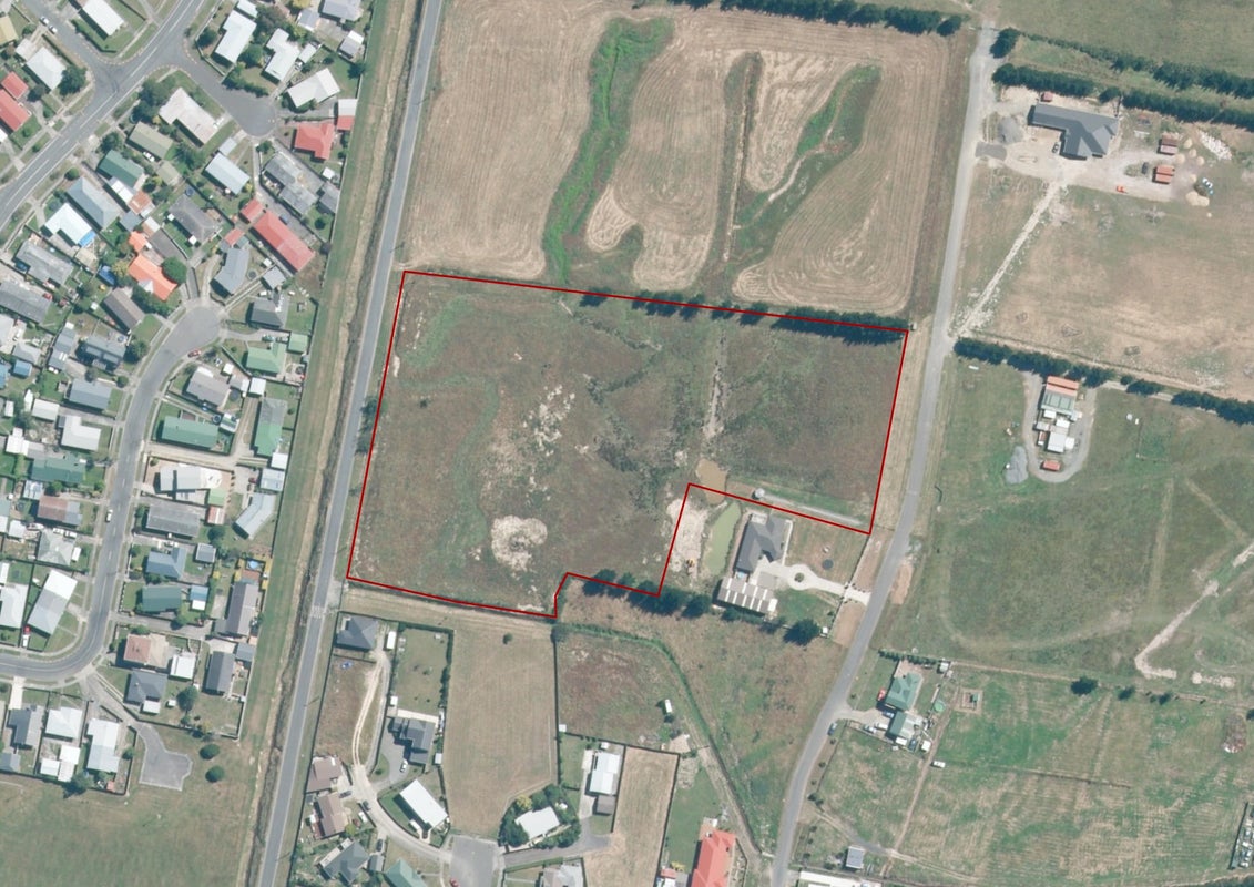 7 Te Ara O Pukeko, Wainuiomata, Lower Hutt - Carousel 11