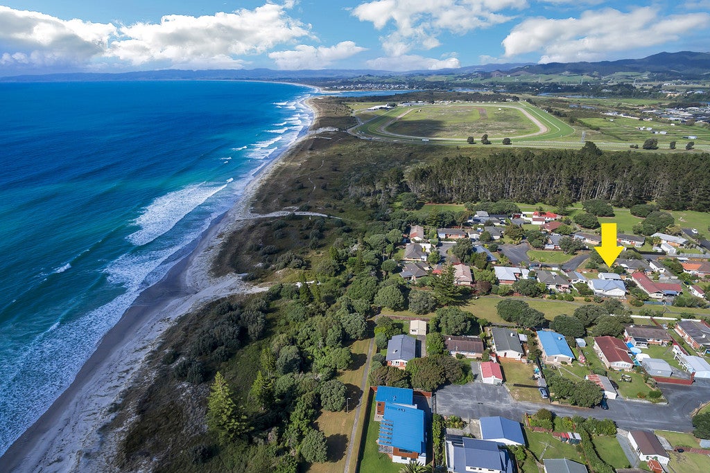 4 Wahanui Walk, Ruakaka - Carousel 1