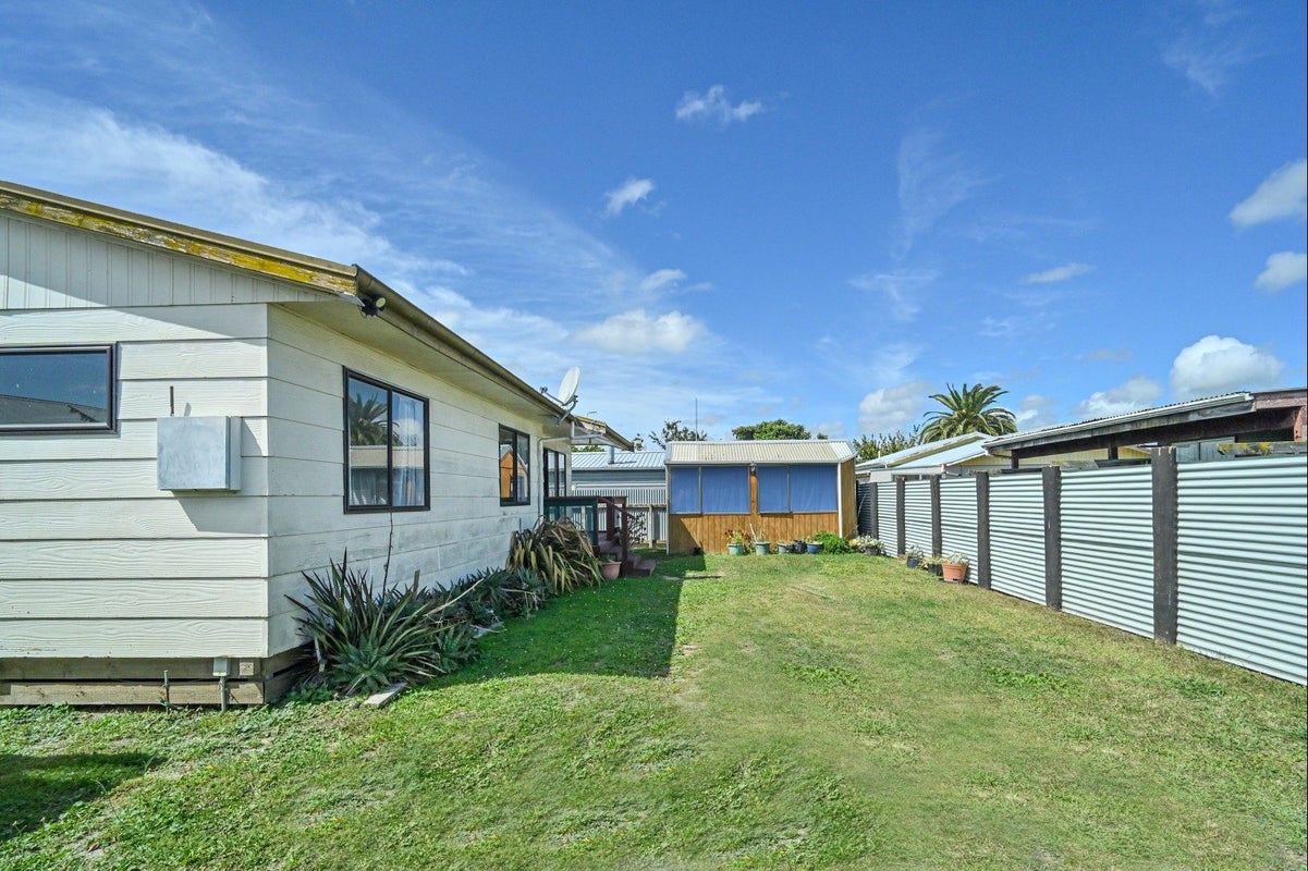 20A Peary Crescent, Flaxmere, Hastings - Carousel 2