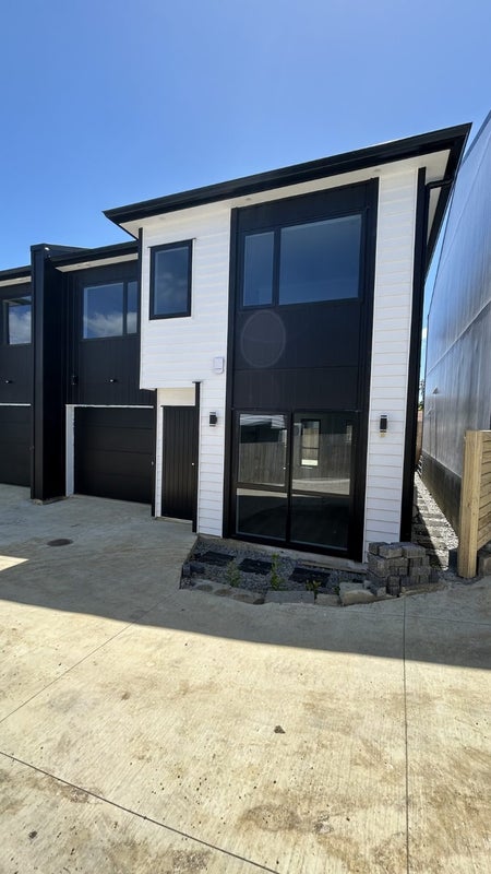 85 Sandspit Road, Shelly Park, Auckland - Carousel 1