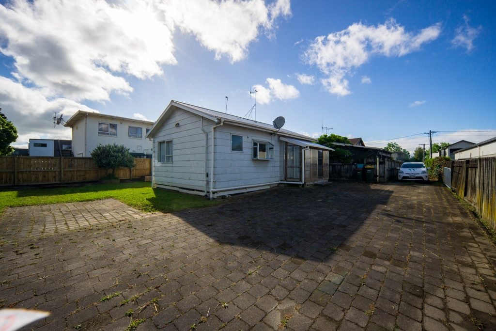 7A Coates Street, Hamilton East, Hamilton - Carousel 10
