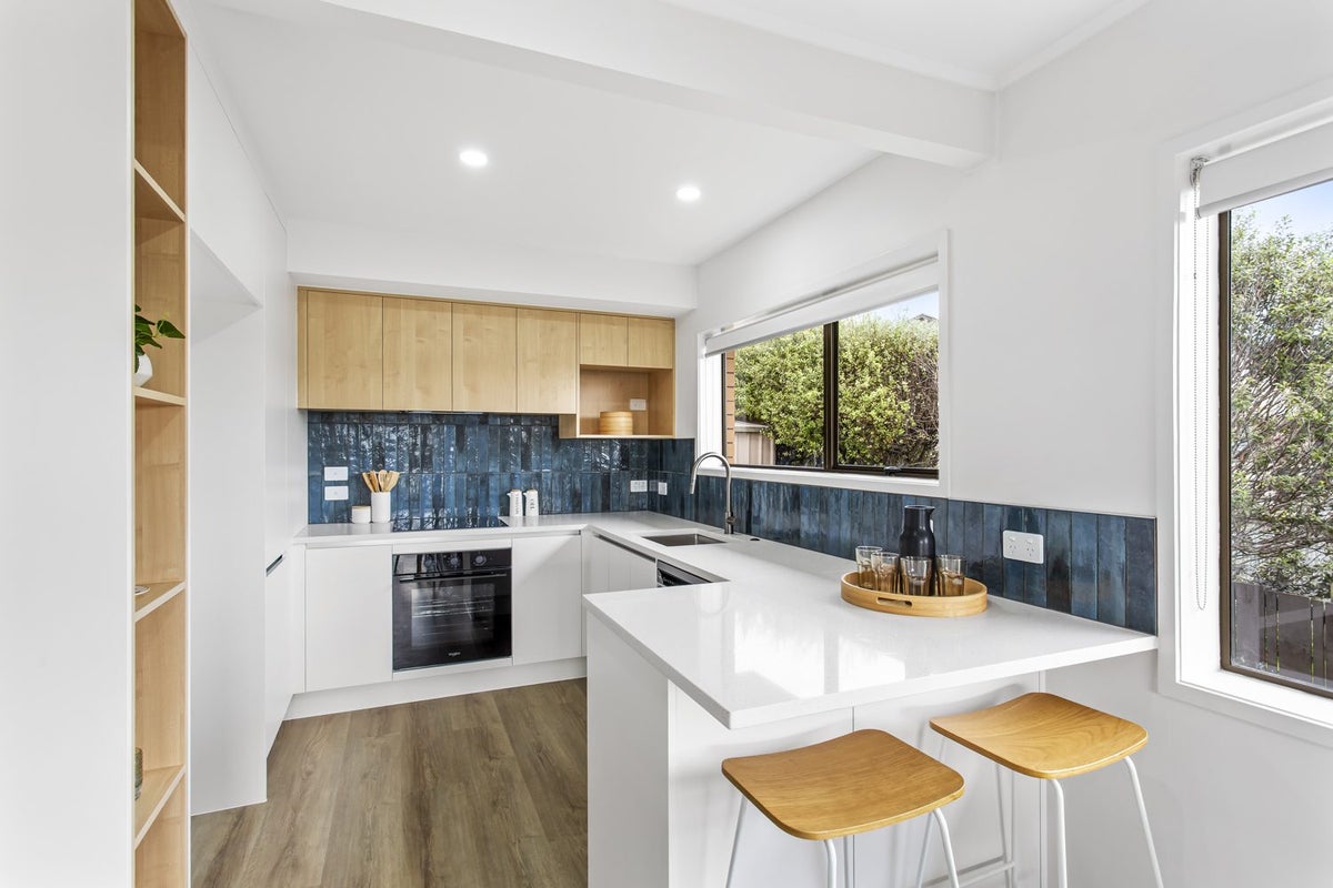 2/27 Galloway Crescent, Farm Cove, Auckland - Carousel 1