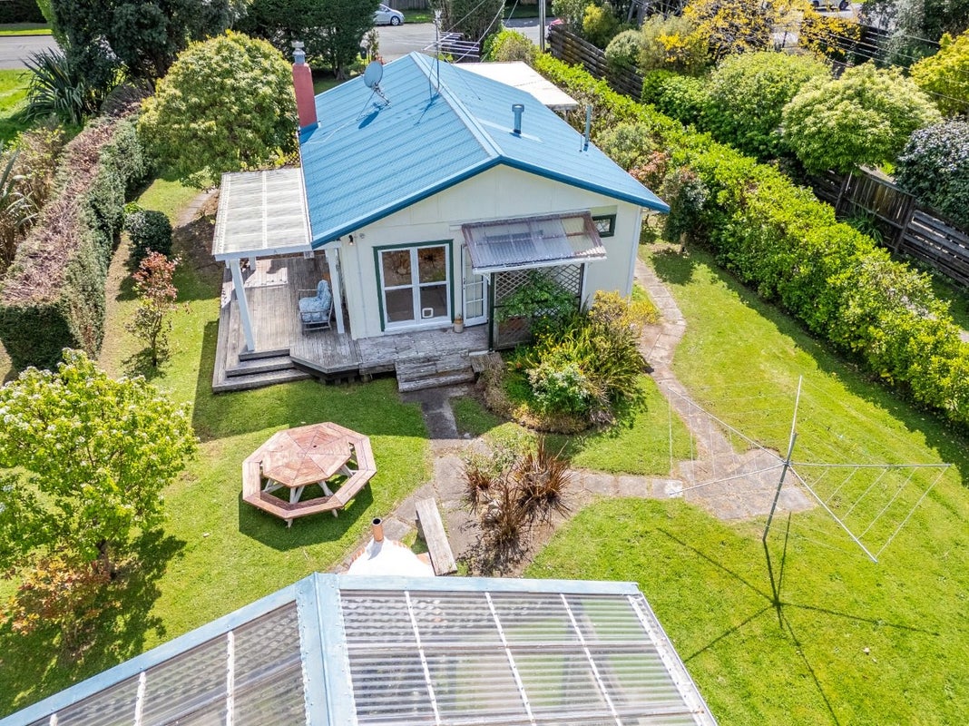 56 Te Moana Road, Waikanae Beach, Waikanae - Carousel 13